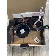 Staub 10公分 醬汁鍋 黑色 0.25L