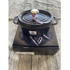 Staub 17CM 橢圓鍋 黑色 1 L