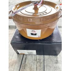 staub 24公分 圓形  芥末黃  不接受退貨換貨