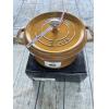 staub 24公分 圓形  芥末黃  不接受退貨換貨